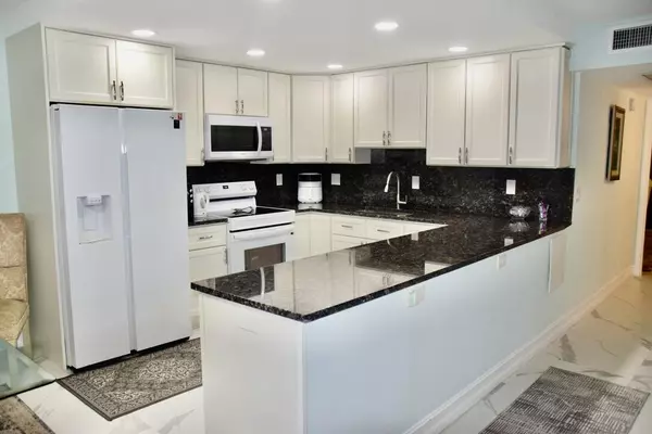 Deerfield Beach, FL 33442,364 Keswick C 364
