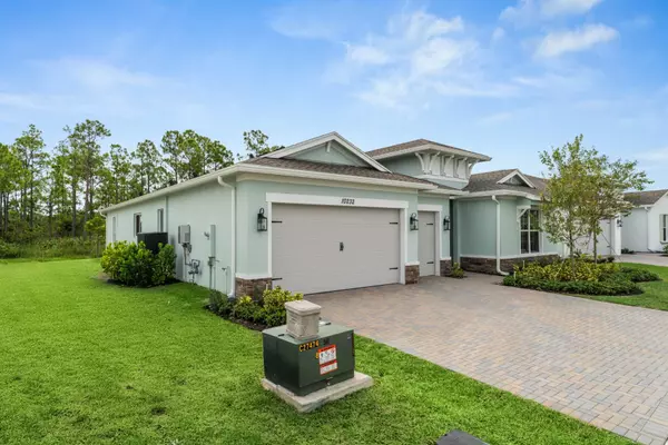 Port Saint Lucie, FL 34987,10232 Field Flower TRL 164