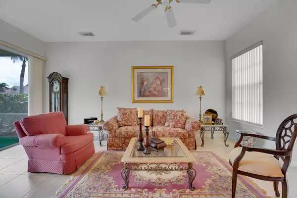 Port Saint Lucie, FL 34986,627 SW Saint Thomas CV