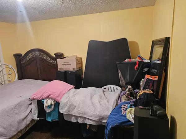 Lake Worth, FL 33460,2860 Kirk RD