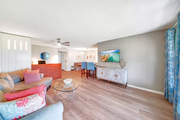 Boynton Beach, FL 33435,220 South BLVD Unit B