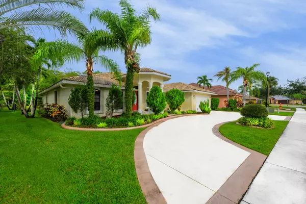 Royal Palm Beach, FL 33411,221 Cypress TRCE