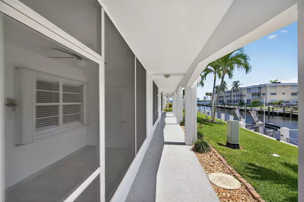 North Palm Beach, FL 33408,110 Shore CT 1140