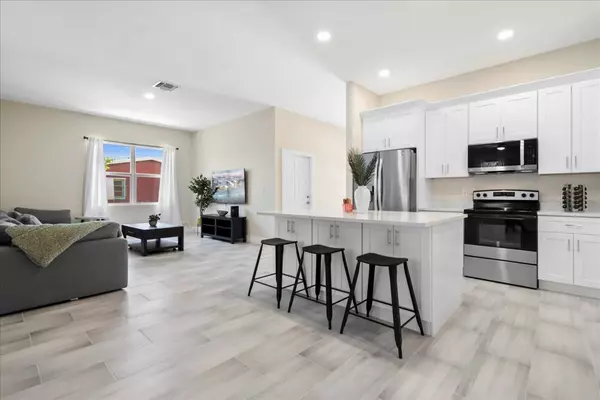 818 Foresteria DR, Lake Park, FL 33403