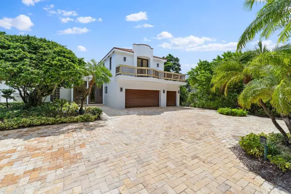 2667 Marseilles DR, Palm Beach Gardens, FL 33410