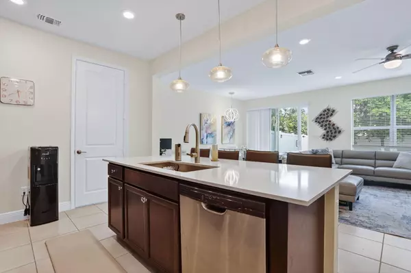 Deerfield Beach, FL 33064,1065 Rio CT