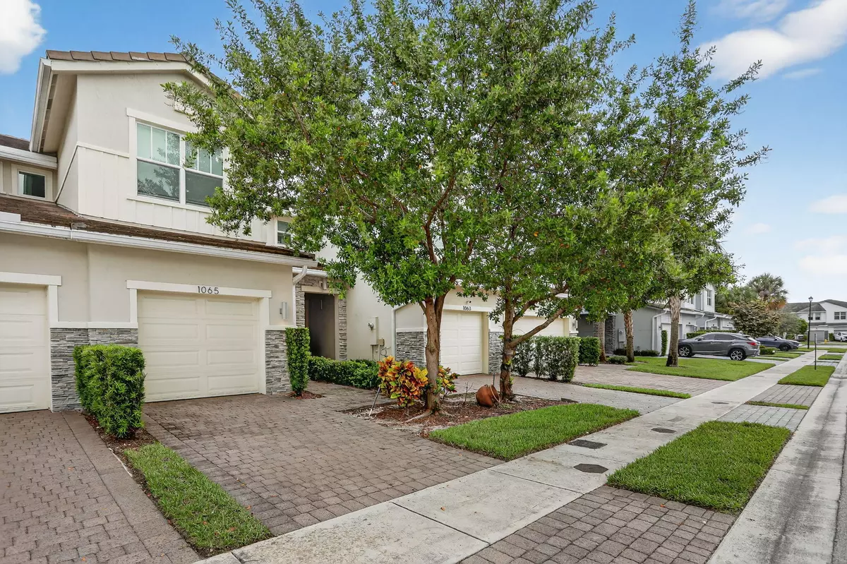 Deerfield Beach, FL 33064,1065 Rio CT