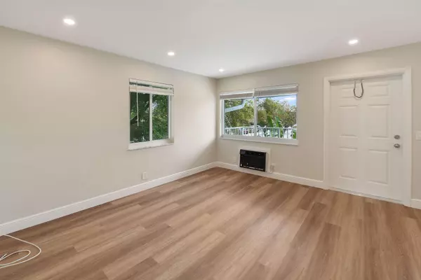 Lake Worth Beach, FL 33460,901 N F ST 16