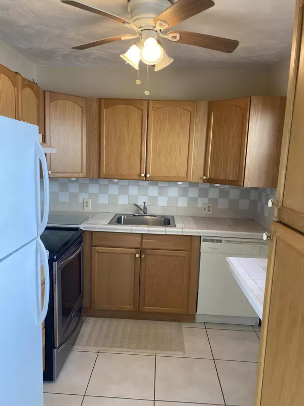 Boca Raton, FL 33434,528 N Mansfield M ST M