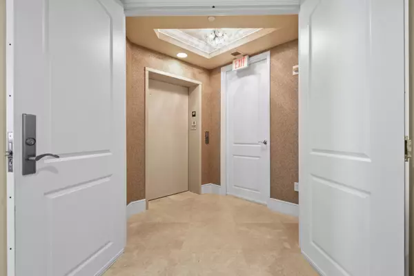 Singer Island, FL 33404,4600 N Ocean DR 406