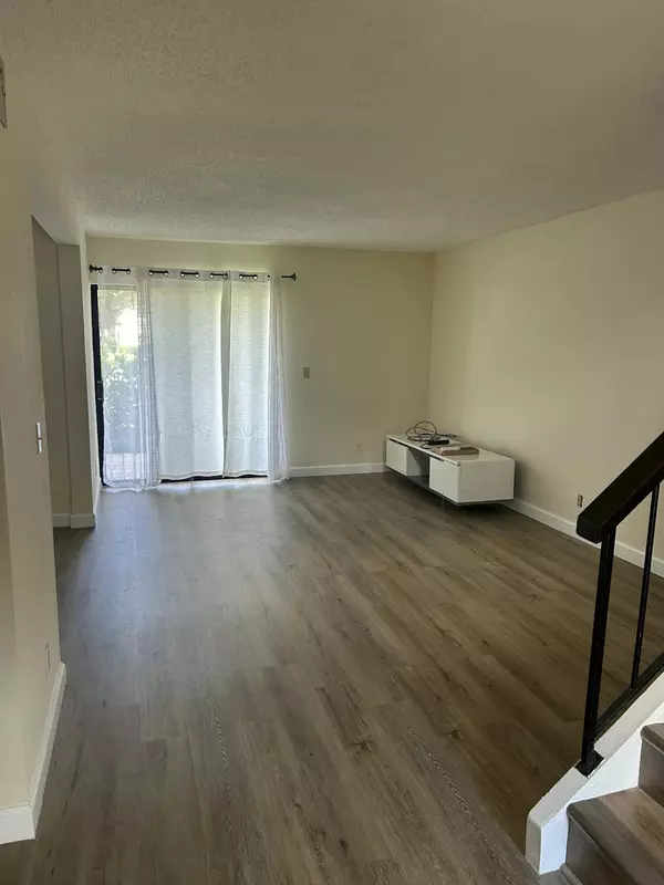 Boca Raton, FL 33487,7200 NW 2nd AVE 68