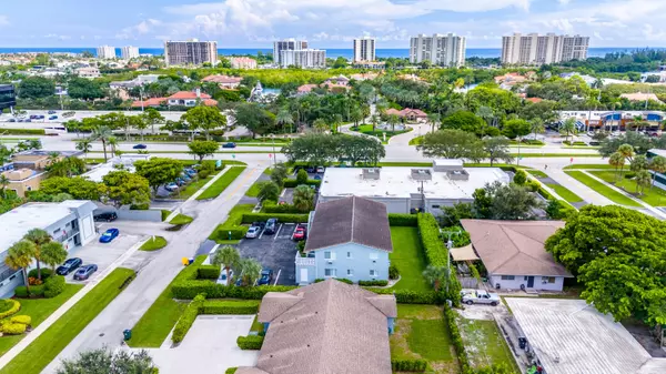Boca Raton, FL 33431,560 NE 46th ST