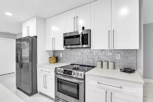 Delray Beach, FL 33484,6396 Country Wood WAY