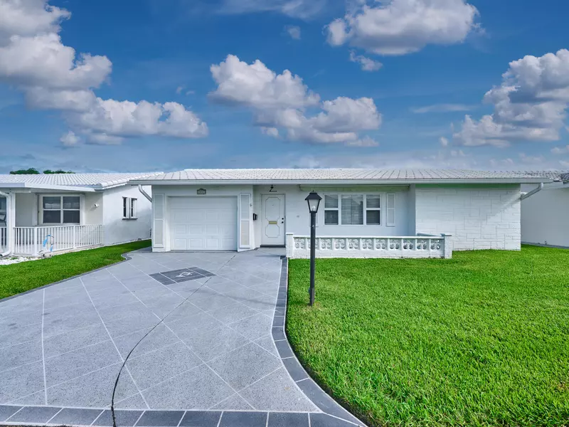 2081 SW 13th TER, Boynton Beach, FL 33426