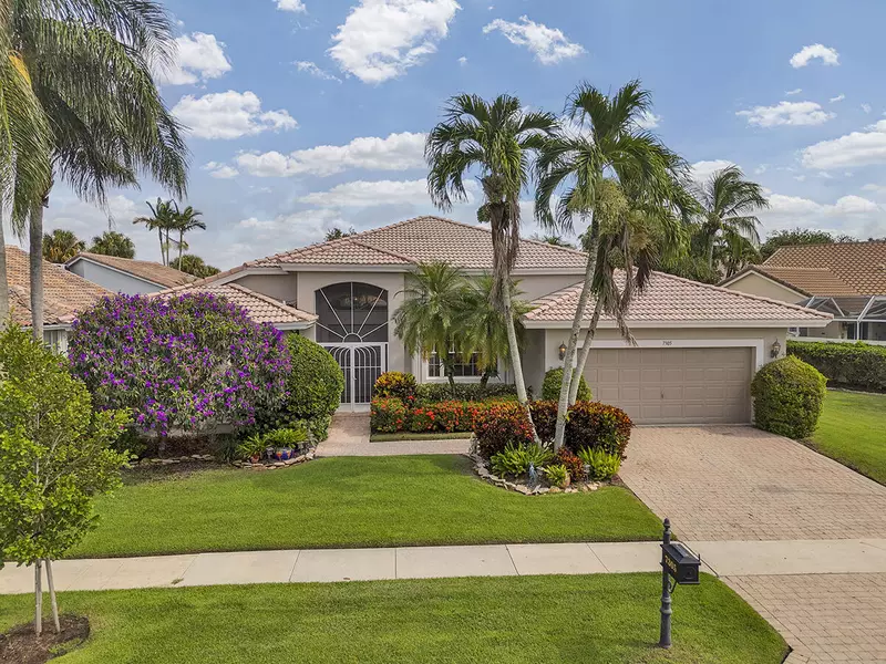 7305 Amber Falls LN, Boynton Beach, FL 33437
