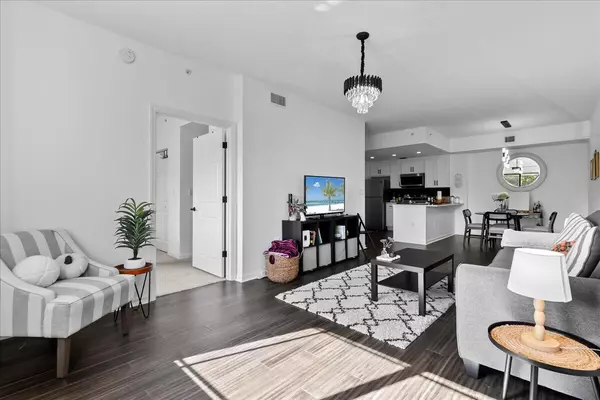 Palm Beach Gardens, FL 33410,2808 Amalei DR 202