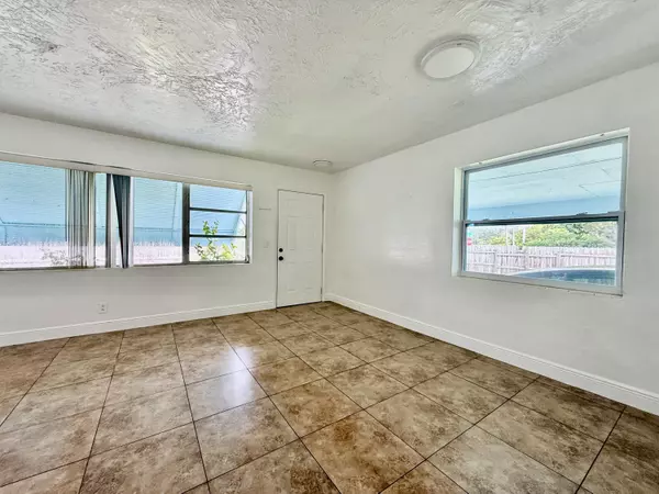 Delray Beach, FL 33444,355 NW 8th AVE