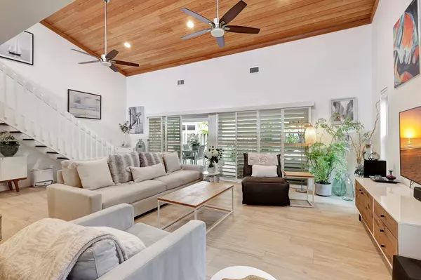 Jupiter, FL 33477,602 Xanadu PL