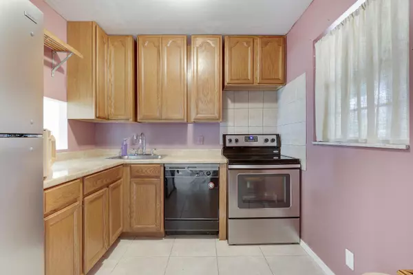 Royal Palm Beach, FL 33411,12014 S S Greenway CIR 109