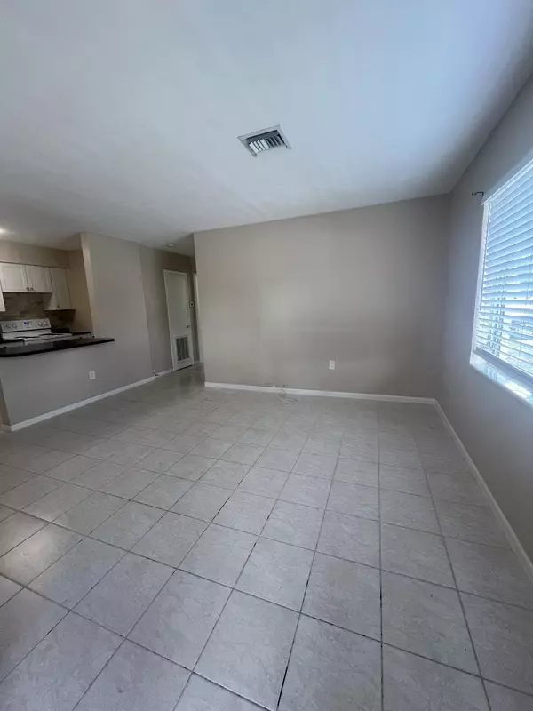 Fort Lauderdale, FL 33304,1037 N Victoria Park RD 1