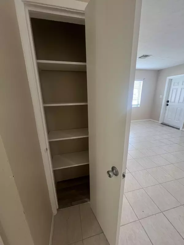 Fort Lauderdale, FL 33304,1037 N Victoria Park RD 1