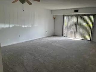 Lake Worth, FL 33467,4657 S Fountains DR 104