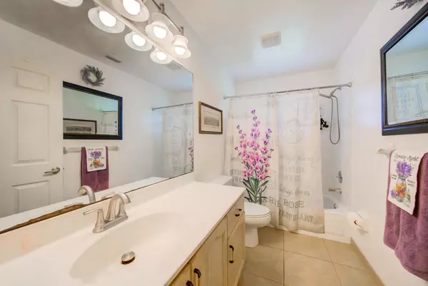 Loxahatchee, FL 33470,15733 Temple BLVD