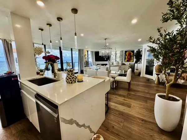 Boca Raton, FL 33432,250 S Ocean BLVD 2a