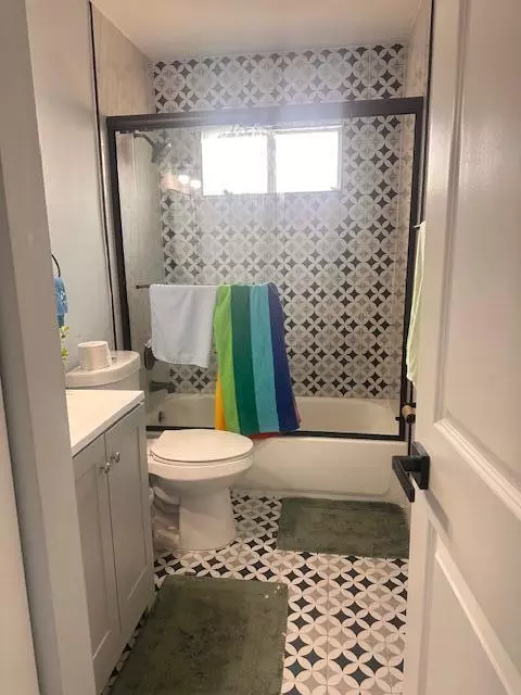 Lake Worth Beach, FL 33460,1216 N 16th AVE 12