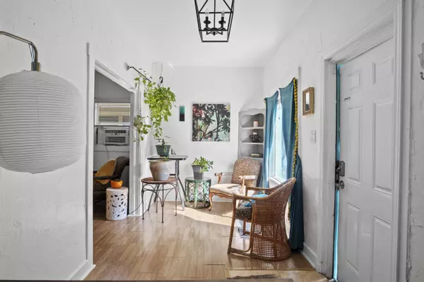 Lake Worth Beach, FL 33460,525 N E ST