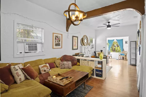 Lake Worth Beach, FL 33460,525 N E ST