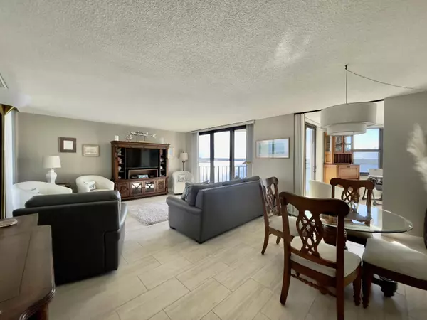 Singer Island, FL 33404,5420 N Ocean DR 1006