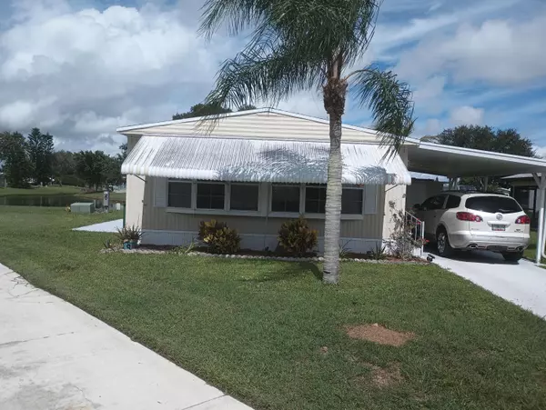 Port Saint Lucie, FL 34952,5 Violetta LN