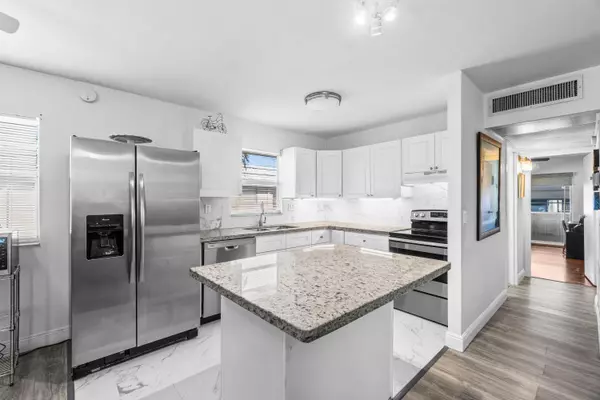 Delray Beach, FL 33446,556 Brittany L