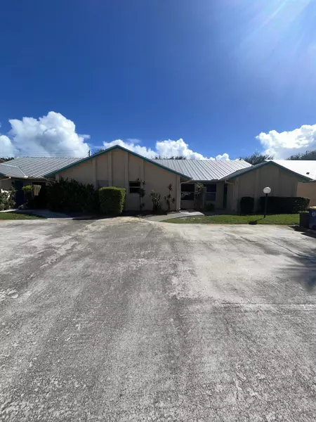 Hobe Sound, FL 33455