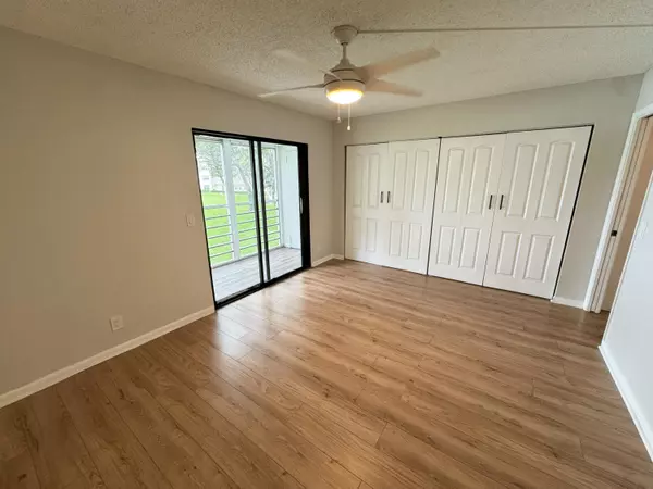Boca Raton, FL 33434,233 Dorset F