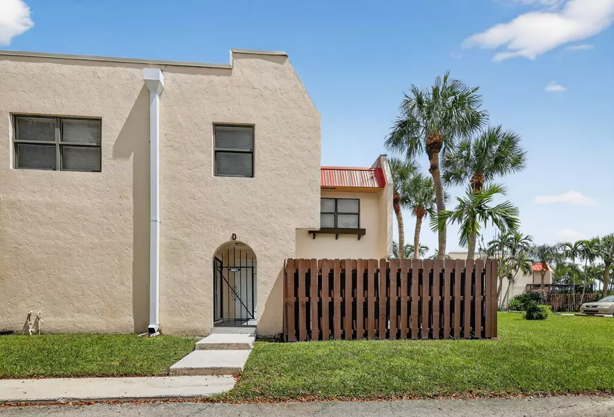 6264 Seven Springs BLVD D, Greenacres, FL 33463