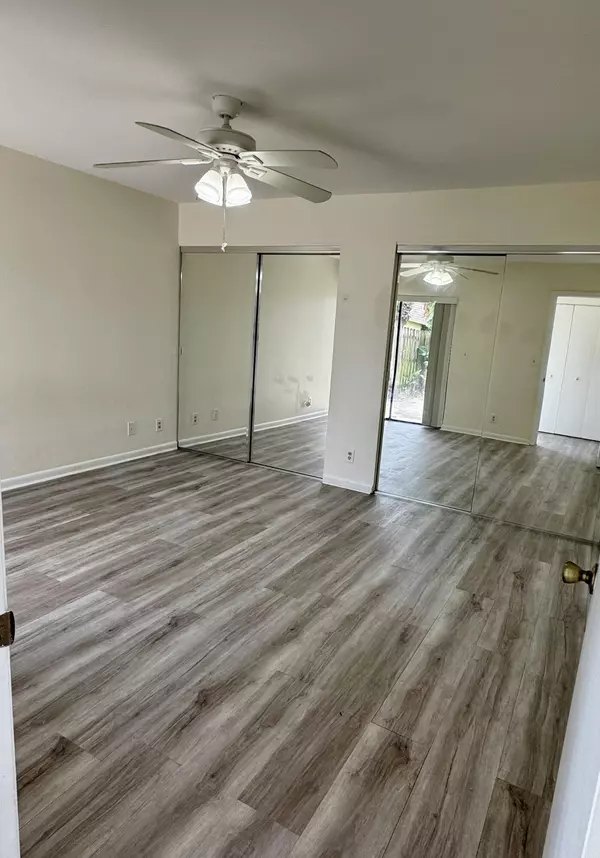 Palm Springs, FL 33461,1301 Waterview CIR