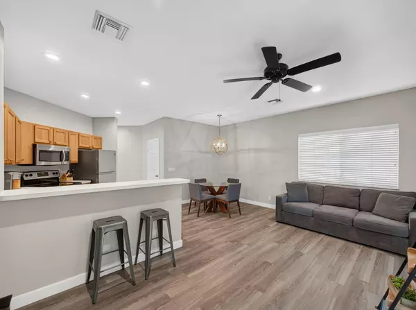 Port Saint Lucie, FL 34986,8337 Mulligan CIR 3013