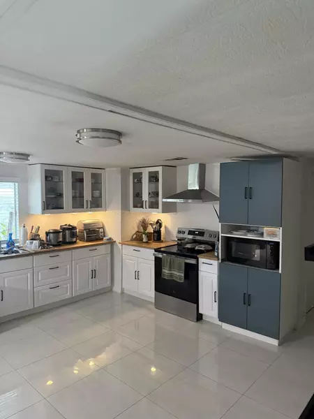 2555 Pga Blvd 321, Palm Beach Gardens, FL 33410