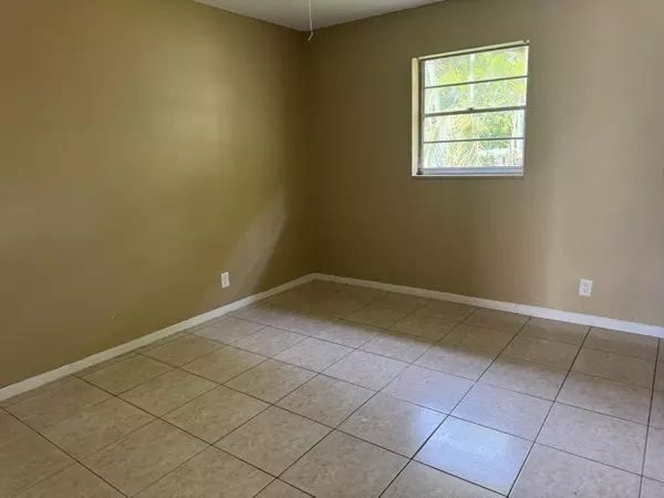 Palm Springs, FL 33461,3660 Coconut RD