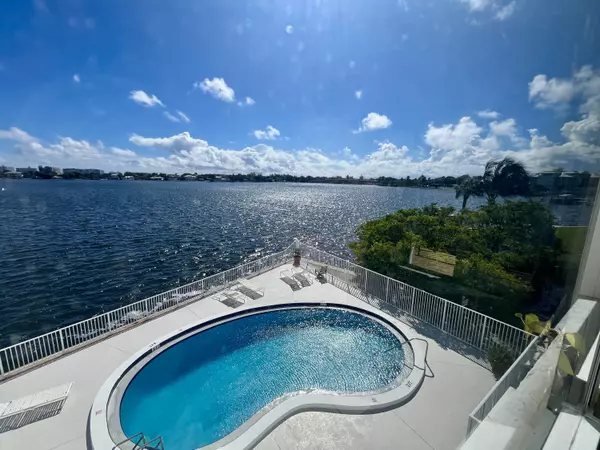 Lantana, FL 33462,301 Croton AVE 305