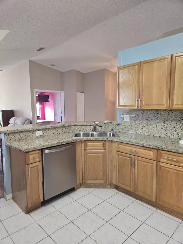 17116 NW 12th CT, Pembroke Pines, FL 33028