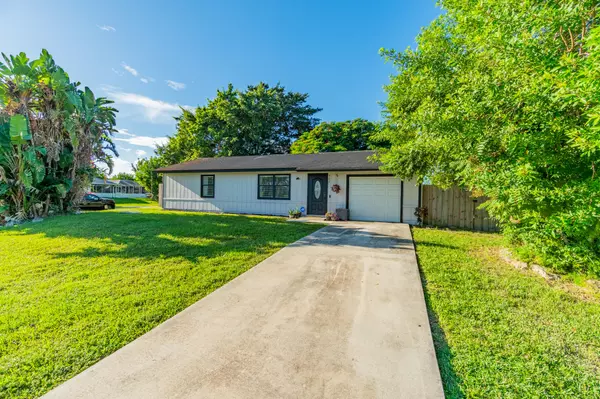 Port Saint Lucie, FL 34953,902 SW Nichols TER