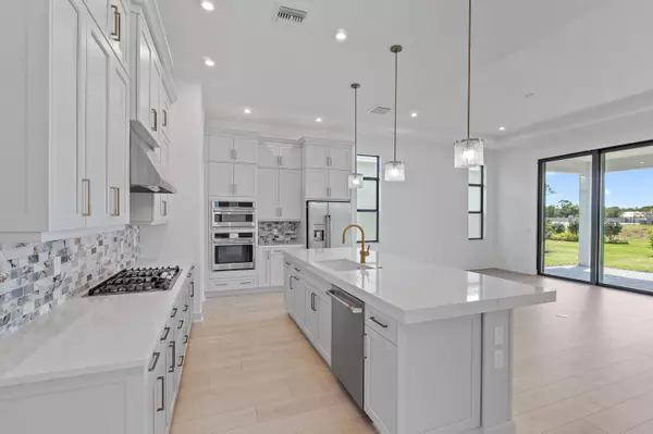 Stuart, FL 34997,7050 SE Haven LN