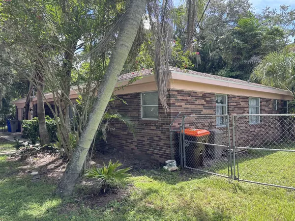 Vero Beach, FL 32962,615 4th ST