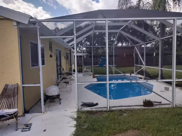 Port Saint Lucie, FL 34952,2342 SE Midtown RD