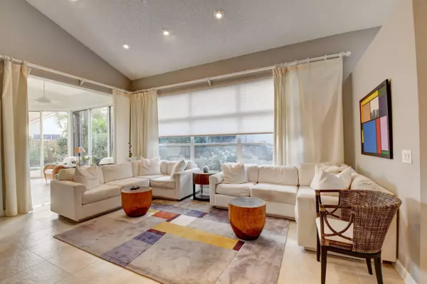 Boca Raton, FL 33496,6644 NW 25th WAY