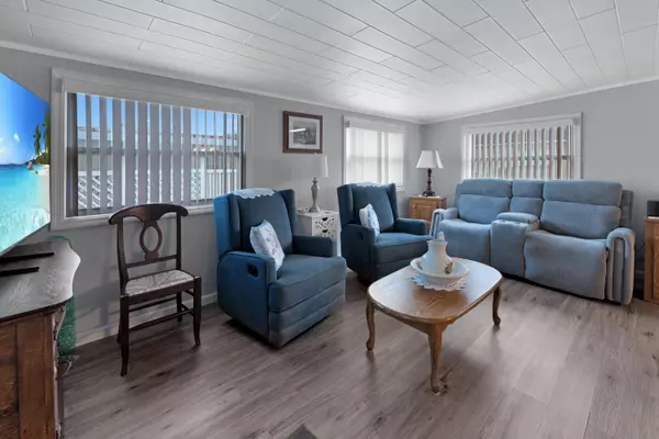 Stuart, FL 34997,9273 SW Mary DR
