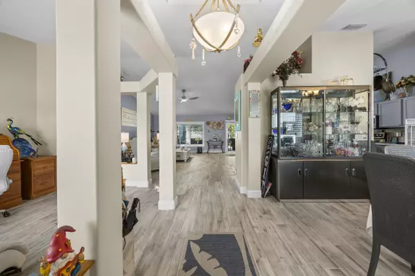 Port Saint Lucie, FL 34953,1073 SW Placetas AVE